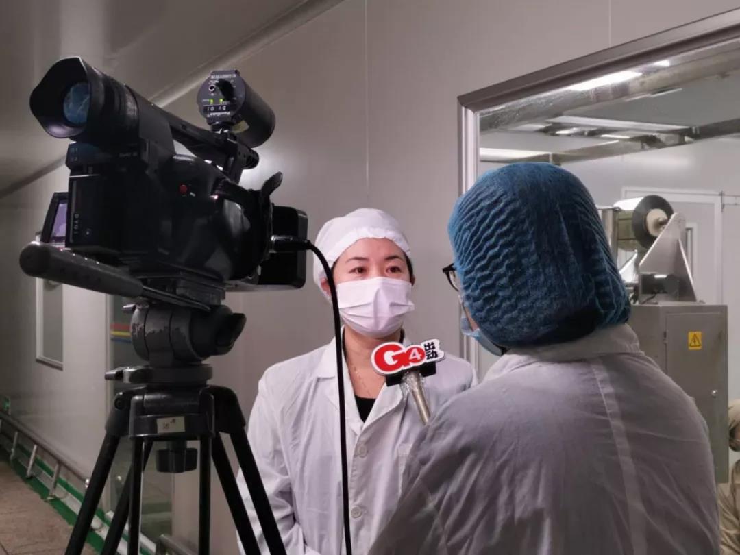 Ӳ�ˣ�һ�Ҷ��洫��С�������ҩ������ܵ�ý��߶ȹ�ע�����