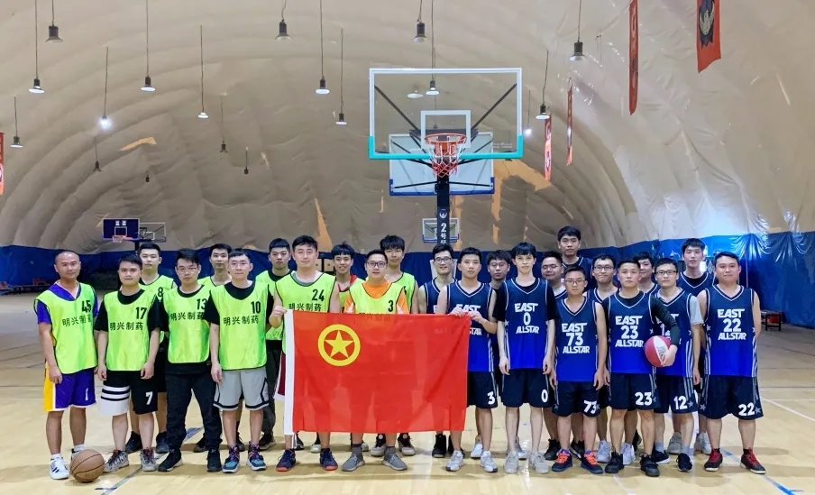 �Ž�ܽ��������ഺ��������ɽ�ط�365��˾Я�����˹�˾����2021�ꡰ����һ��ӭ���ġ�����������