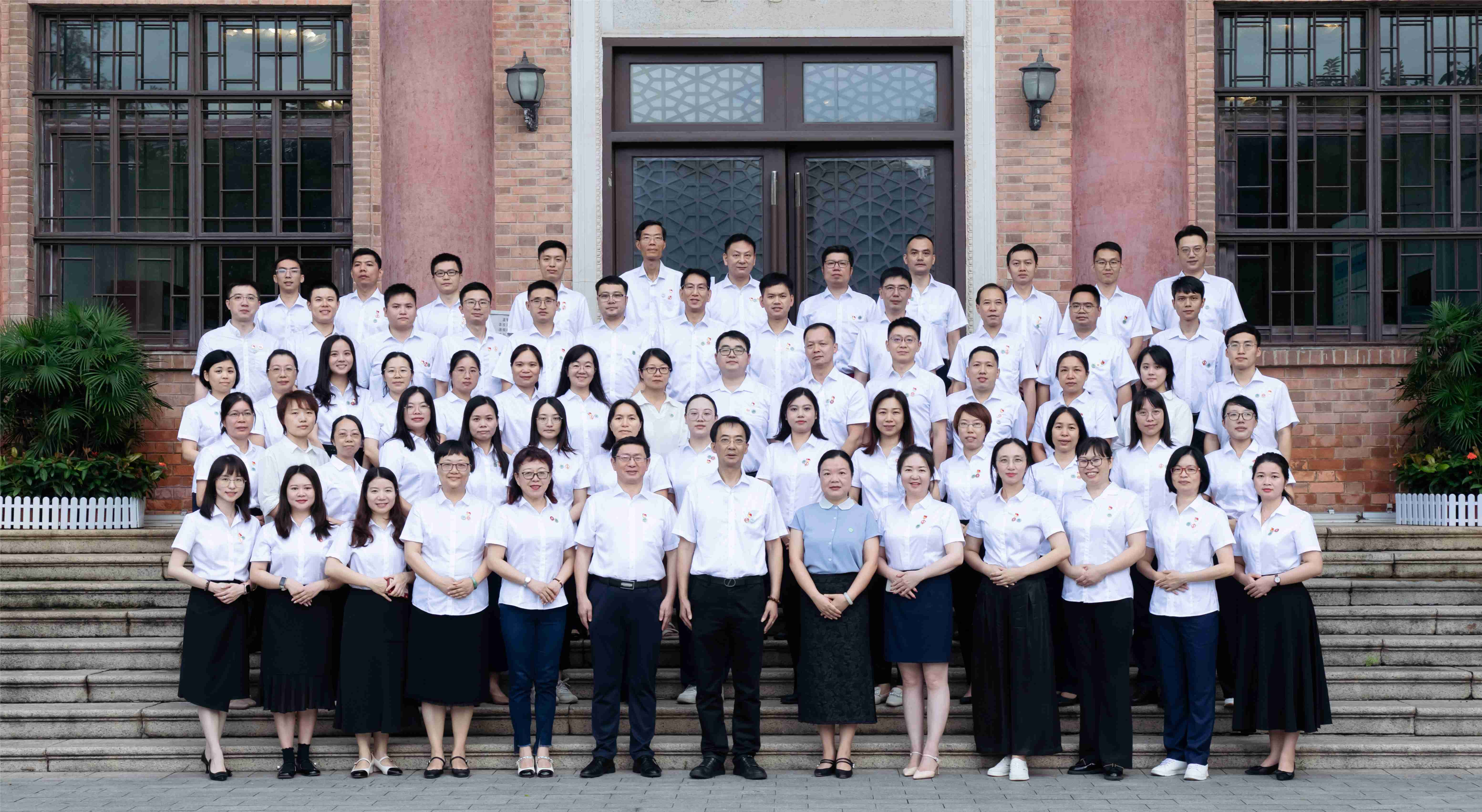 �����˲�ǿ���� ����˫Ч��������������ɽ�ط�365��˾��չ2023���и߲�����ְԱ�ۺ�����������ѵ��